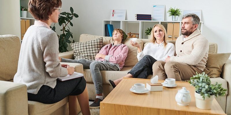 Aile görüşme ve terapisi Aile görüşme ve terapisi