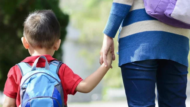 Okullar Açılıyor: Veliler Stresi Nasıl Giderebilir?